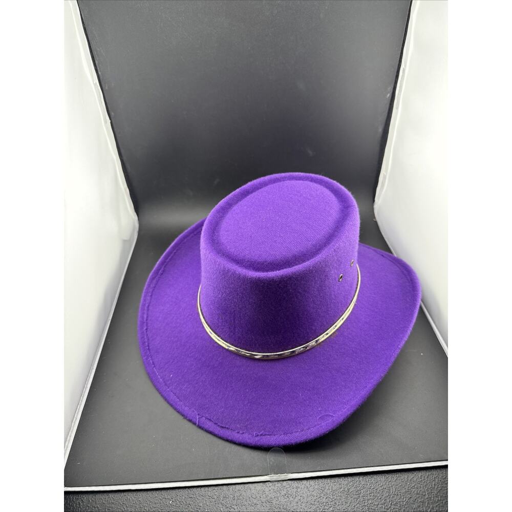 Vintage Women's Purple Hat Arlop Size 56